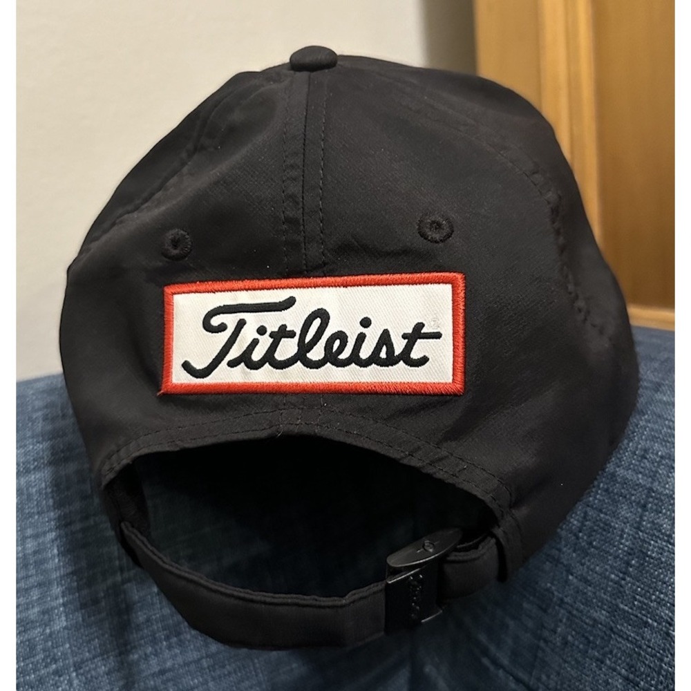 Titleist FJ Pro V1 Black Red Golf StrapBack Hat Cap - Picture 5 of 5